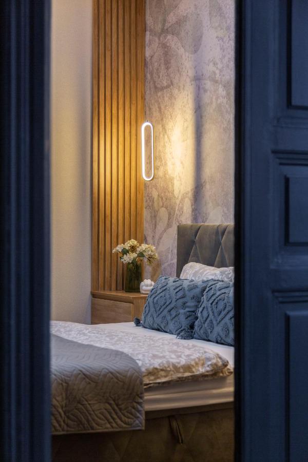 Luxurious & Spacious Central Apartment In The Kertesz Street Budapest Exterior foto