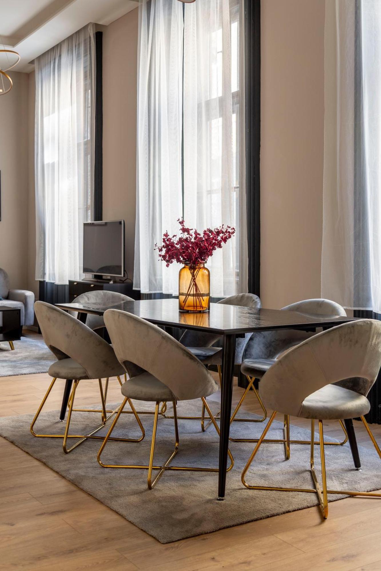 Luxurious & Spacious Central Apartment In The Kertesz Street Budapest Exterior foto